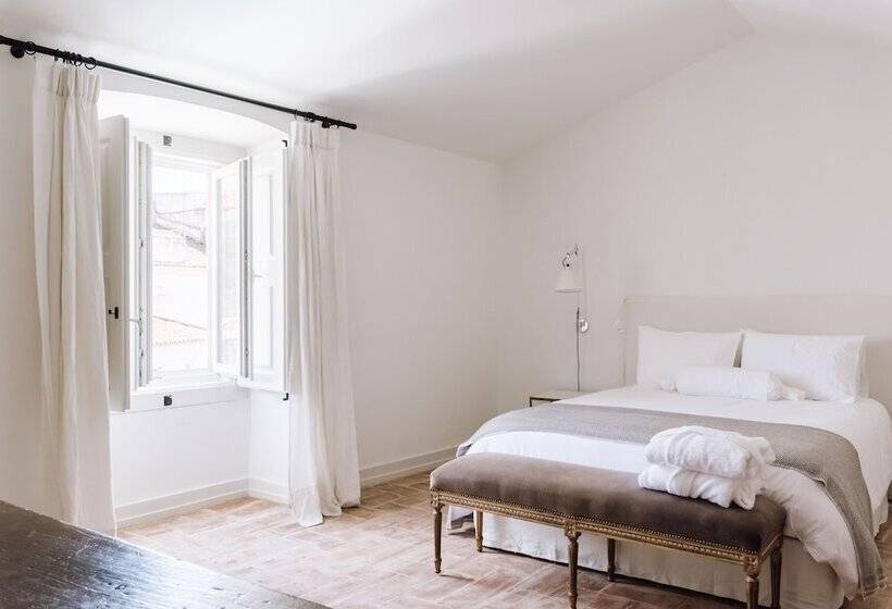 پانسیون Travassos 11