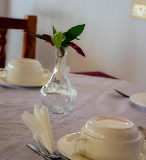 تختخواب و صبحانه Boshowa Villas