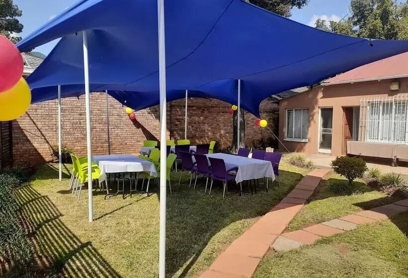 Aamiaismajoitus (B&B) Hazelonz Bed &breakfast