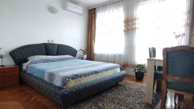 پانسیون Vila Sentić