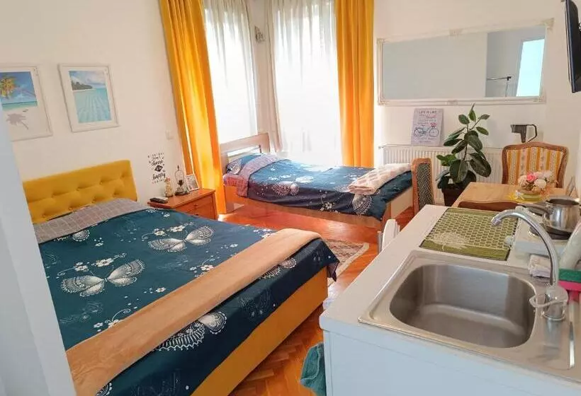 پانسیون Vila Sentić