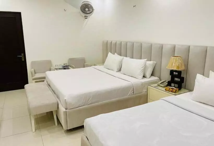 Maryleena Hotel Gulberg