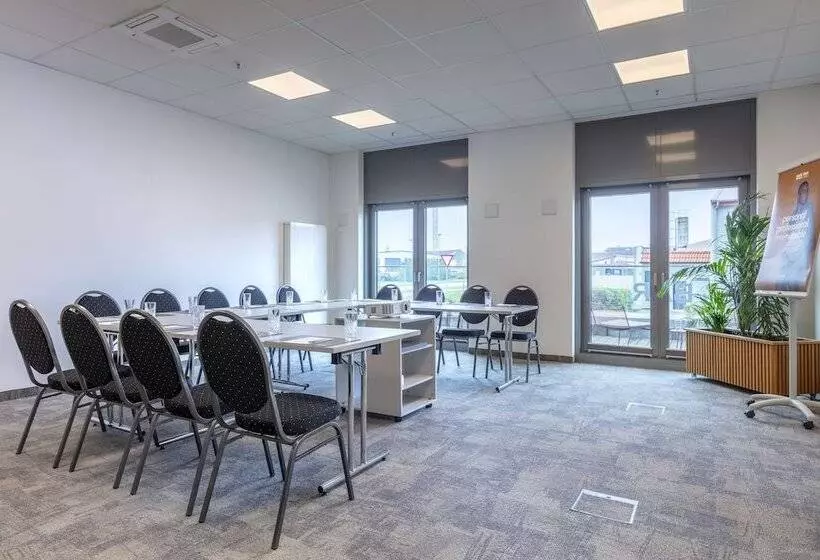 ホテル Park Inn By Radisson Wismar