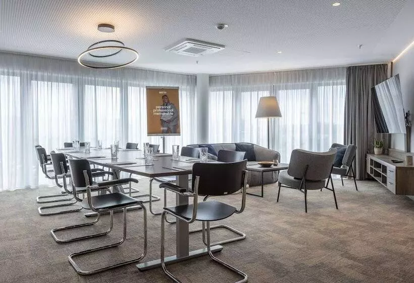 ホテル Park Inn By Radisson Wismar