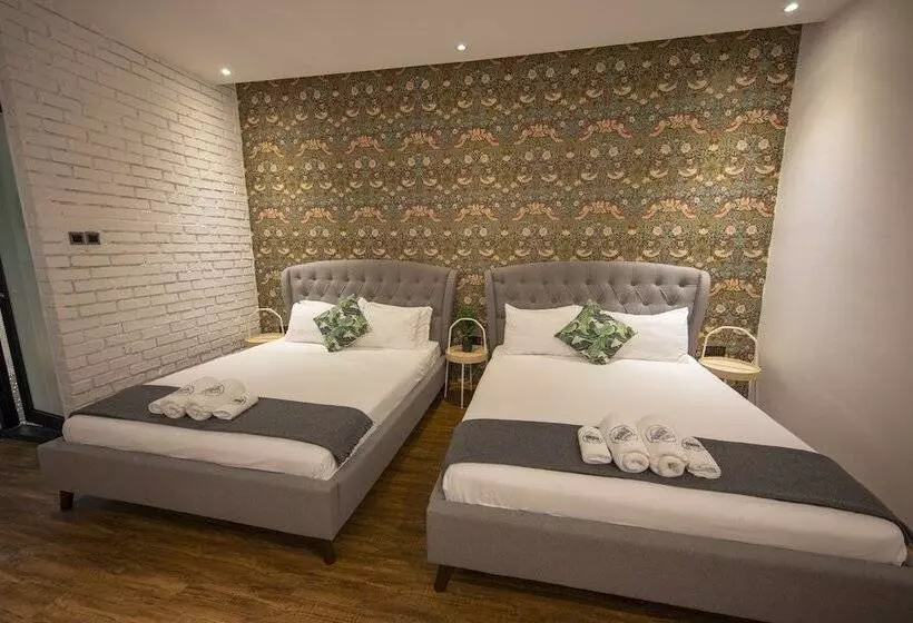 ホテル Carnarvon Suites