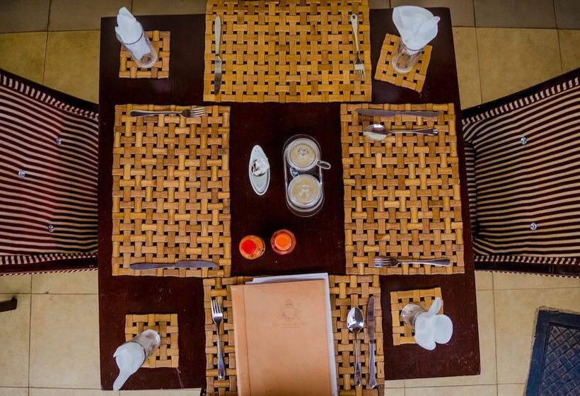 בית מלון כפרי Seronera