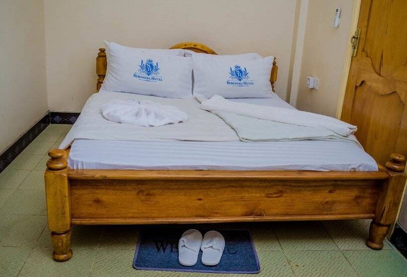 בית מלון כפרי Seronera