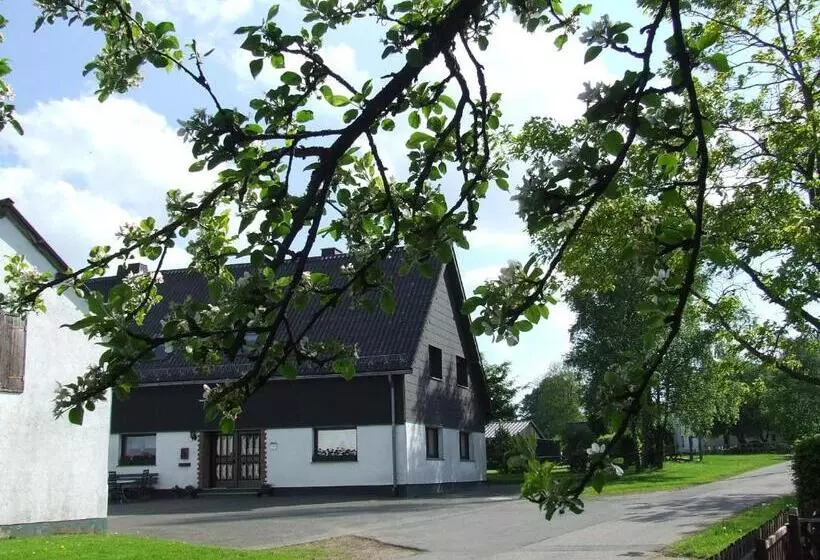 ペンション Gästehaus Jütten