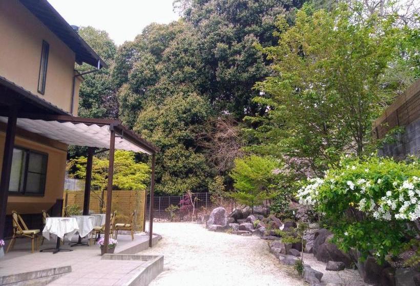 פנסיון Miyajima Fujinoya Female Only