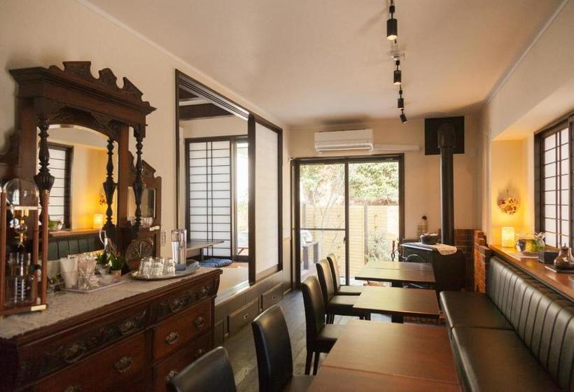 פנסיון Miyajima Fujinoya Female Only