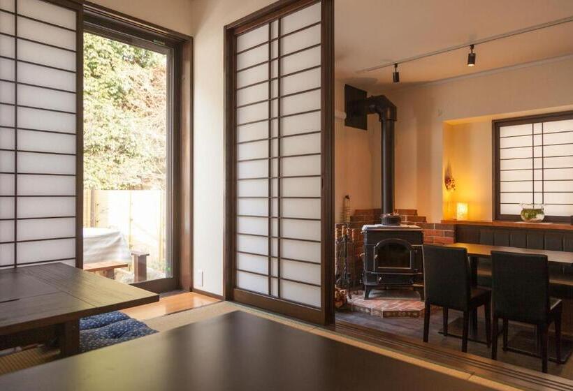 פנסיון Miyajima Fujinoya Female Only