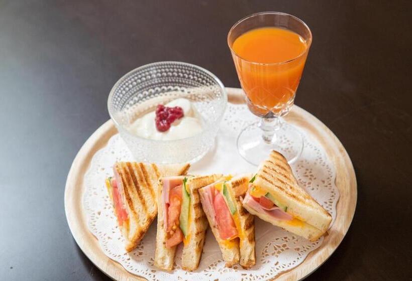 פנסיון Miyajima Fujinoya Female Only