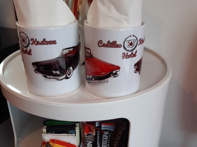 Cadillac Kustomz Hotel Breakfast Included