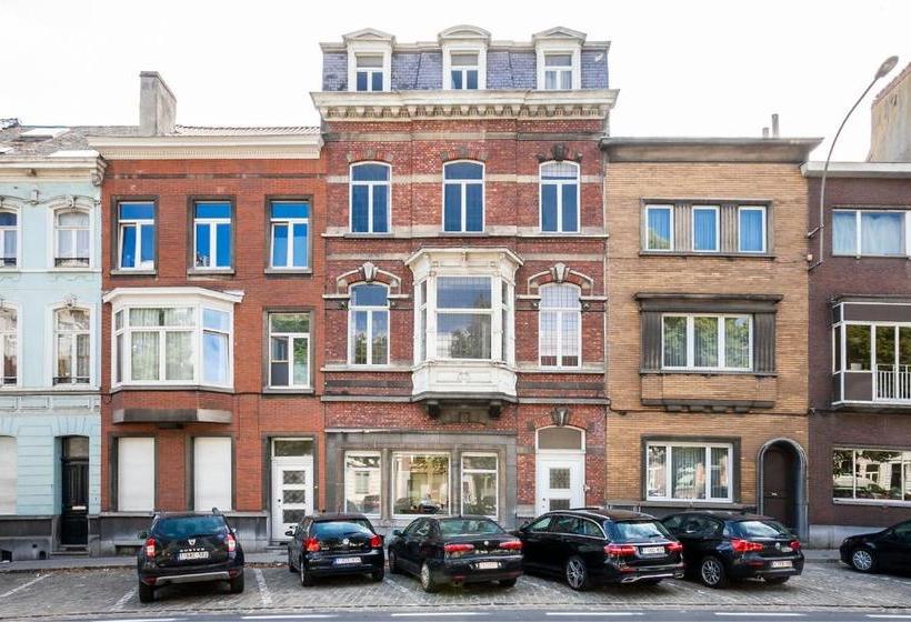 مبيت وإفطار Osti