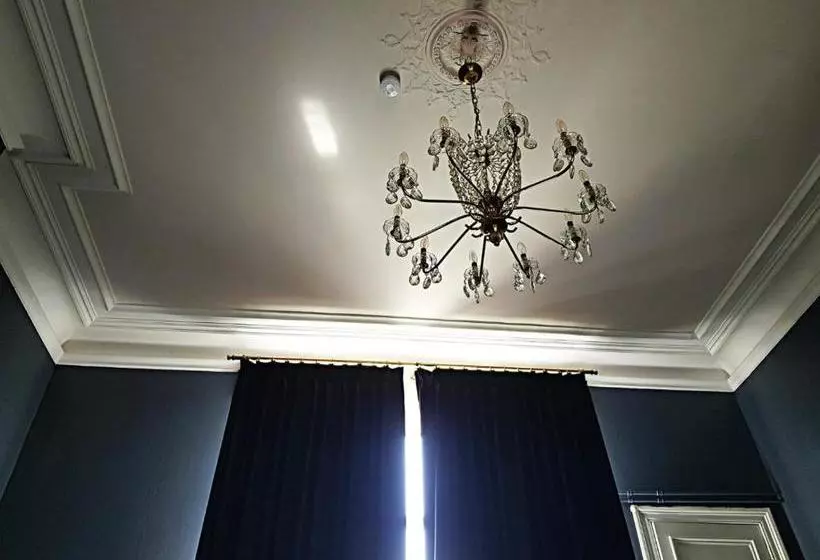 ベッドアンドブレックファースト Osti