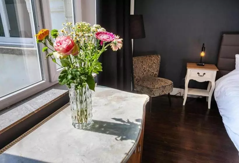 ベッドアンドブレックファースト Osti