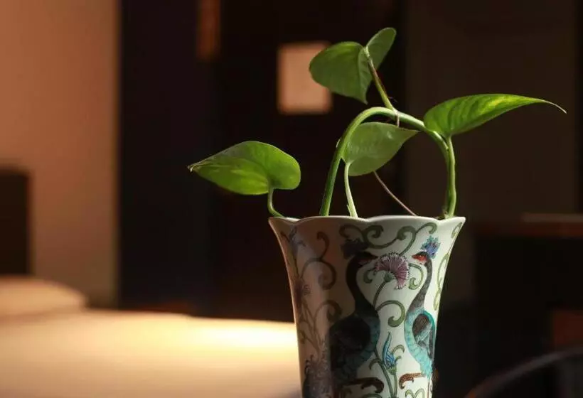 هتل Bea Rooms And Studios