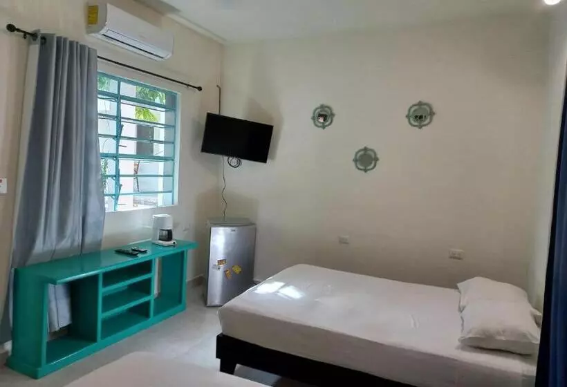 هتل Bea Rooms And Studios