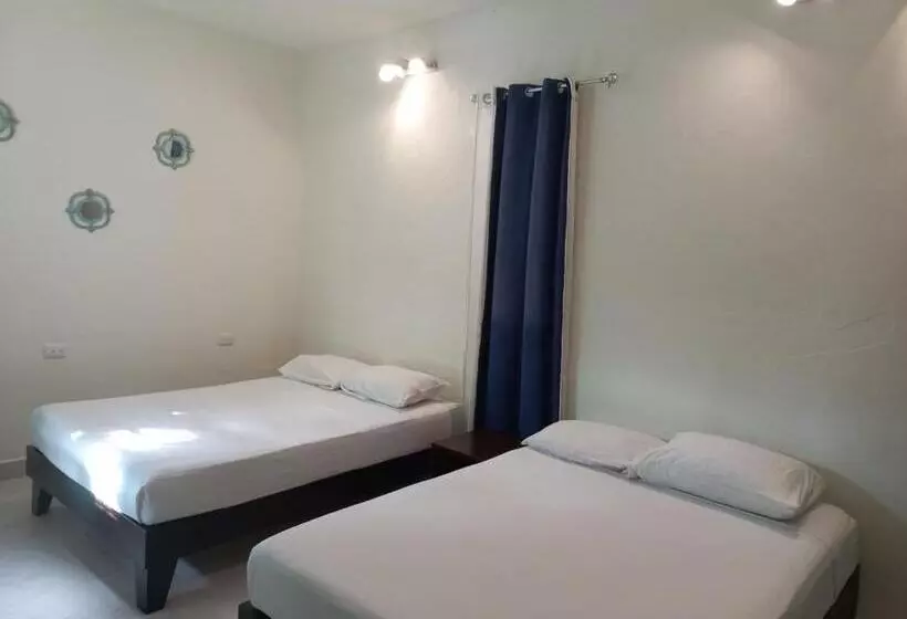 هتل Bea Rooms And Studios