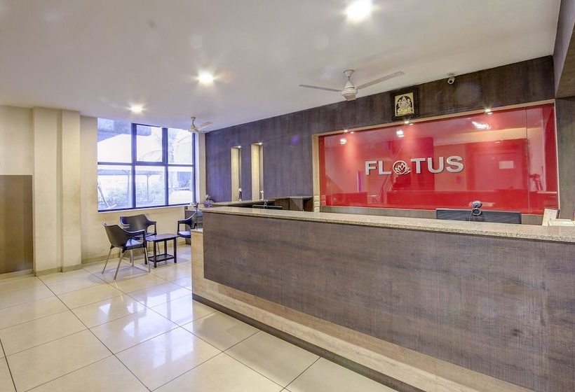 Отель Capital O 45454  The Spring