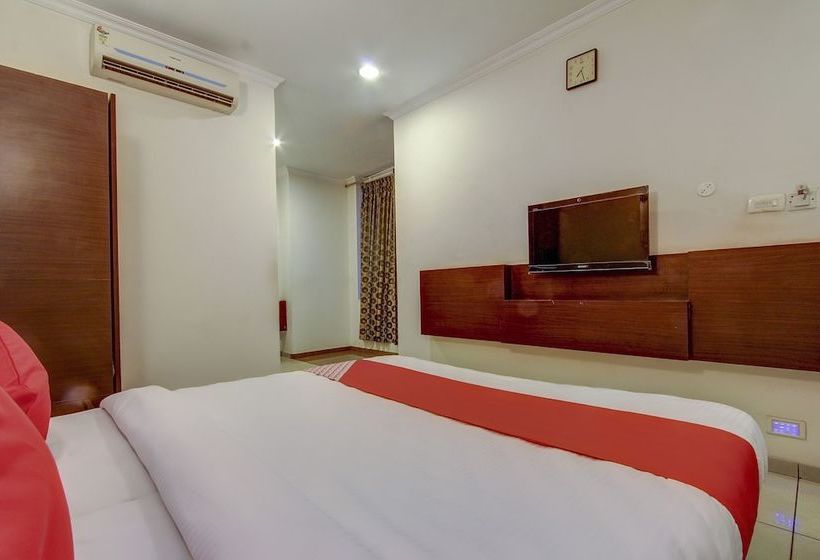 Отель Capital O 45454  The Spring