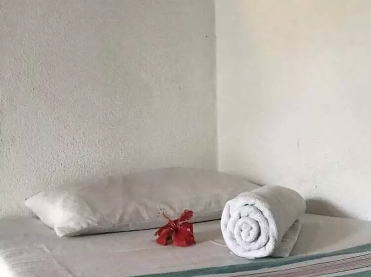 Pearl Villa Rooms And Hostel