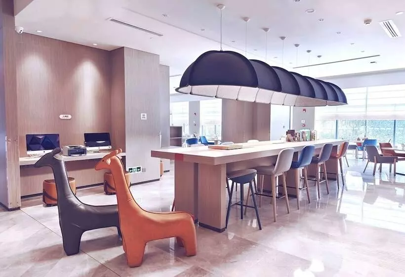 ホテル Holiday Inn Express Kunming West, An Ihg