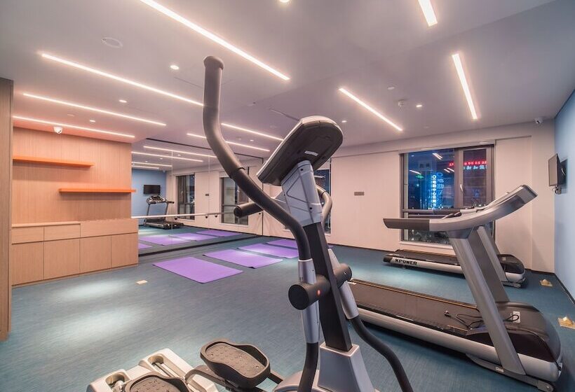 Отель Holiday Inn Express Kunming West, An Ihg