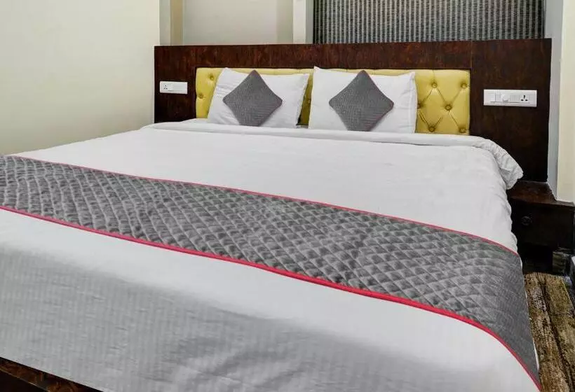 Townhouse 1199 Hotel Dev S Inn By Cj