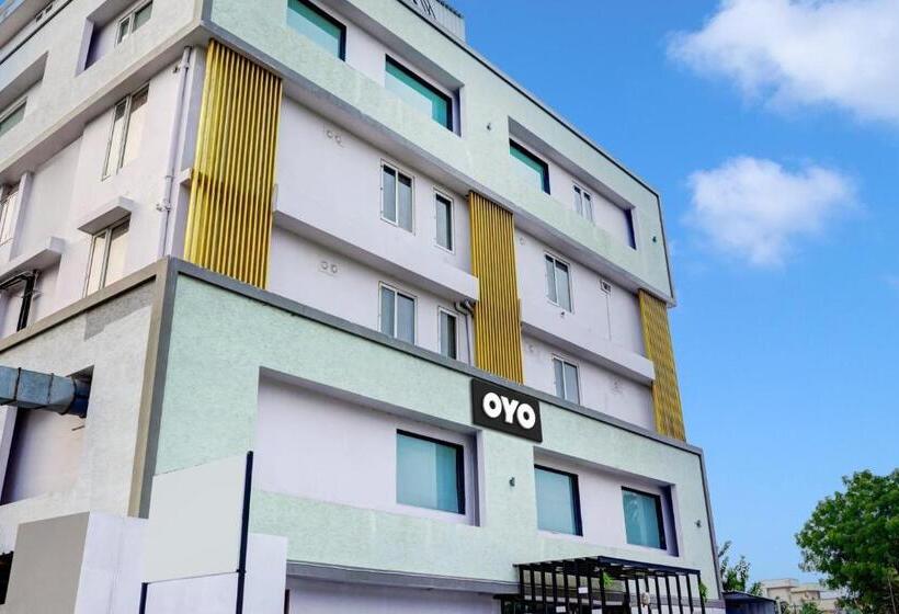 Townhouse 1199 Hotel Dev S Inn By Cj