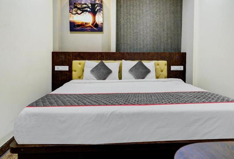 Townhouse 1199 Hotel Dev S Inn By Cj