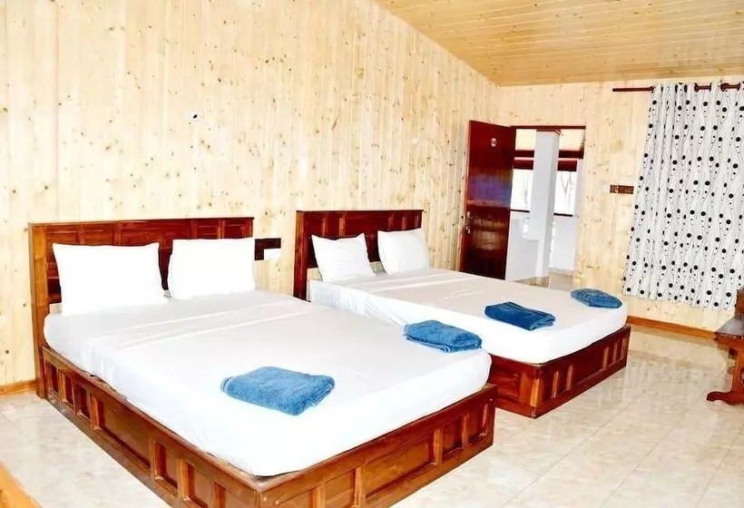 هتل Anandas Beach Resort