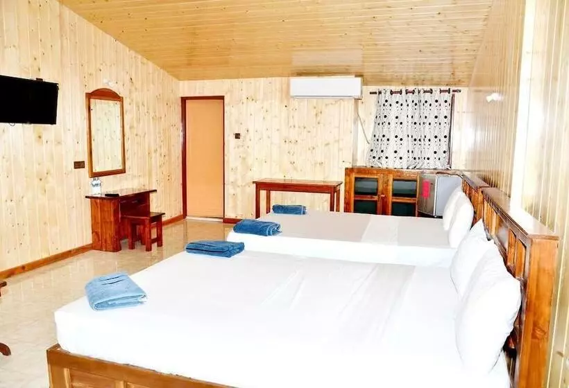هتل Anandas Beach Resort