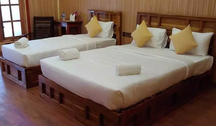 هتل Anandas Beach Resort