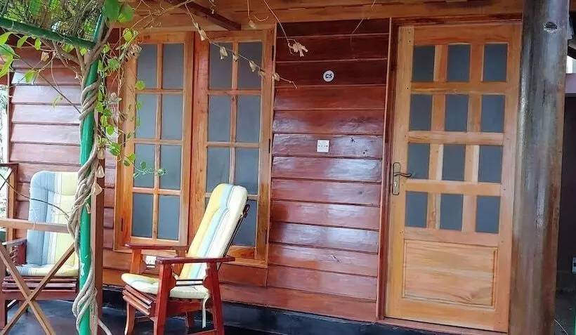 هتل Anandas Beach Resort