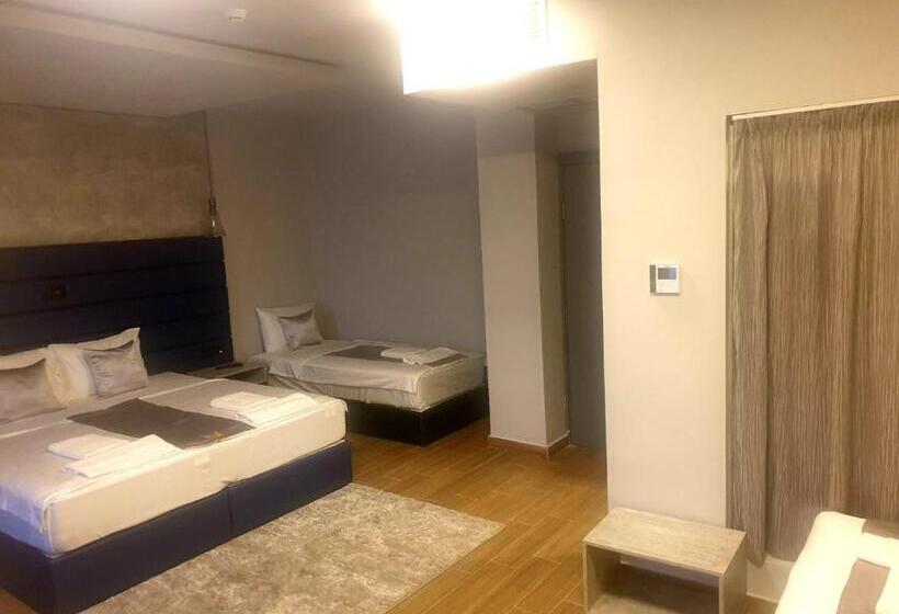 هتل International Palace