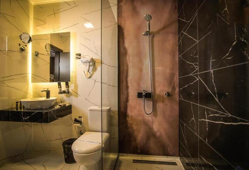 هتل International Palace