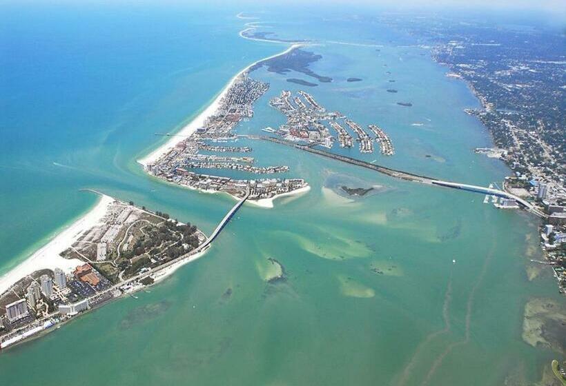 Camelot Beach Suites