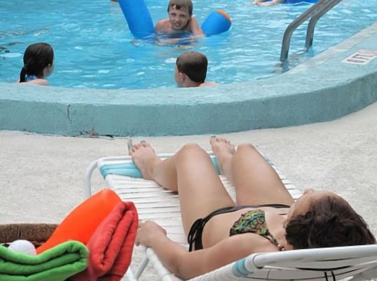 Camelot Beach Suites