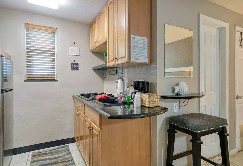 Camelot Beach Suites