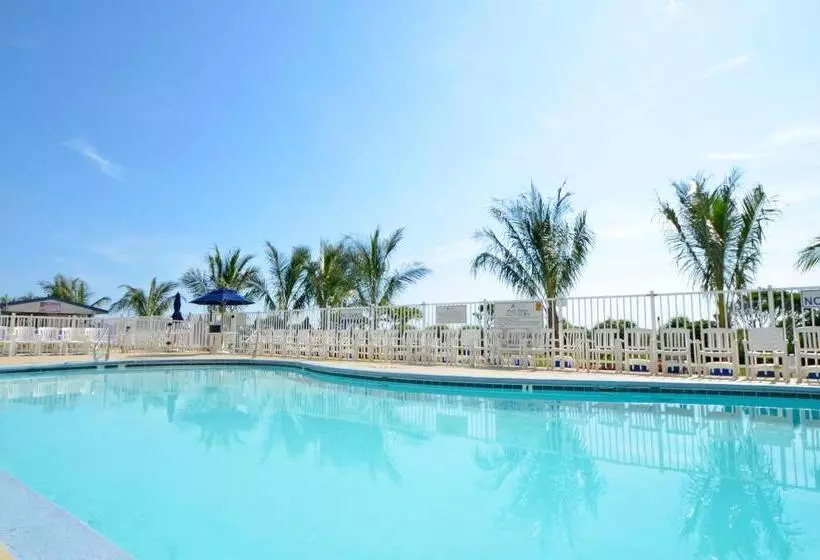 Carousel Resort Hotel And Condominiums