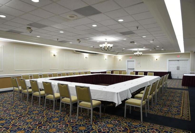 Carousel Resort Hotel And Condominiums