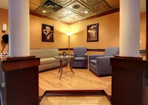 Clarion Hotel Airport