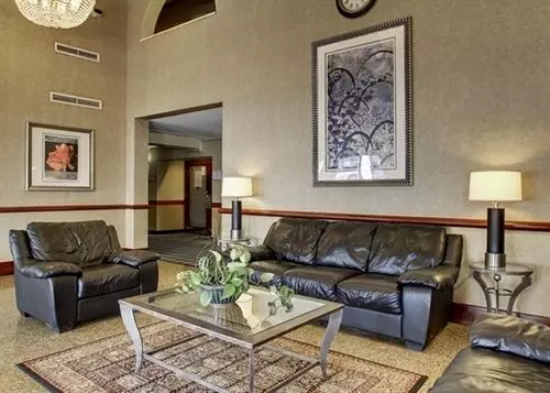 Clarion Hotel Airport