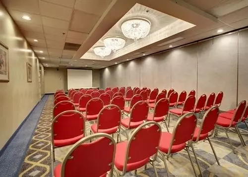 Clarion Hotel Airport