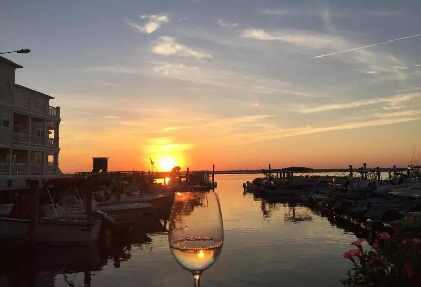 Отель 2310 Central Avenue