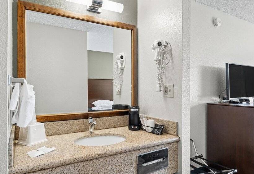 Hotelli Bend Inn & Suites