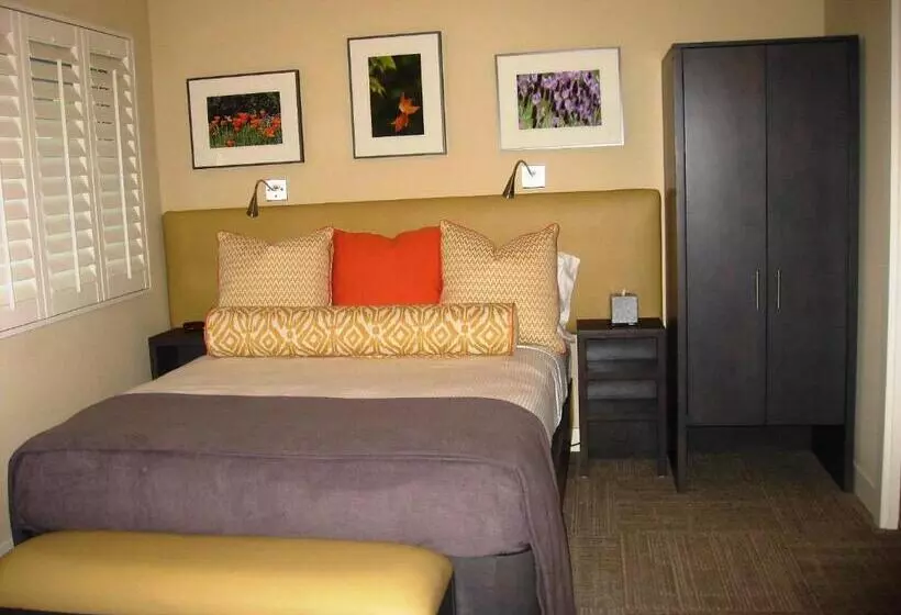 酒店 Calistoga Spa Hot Springs