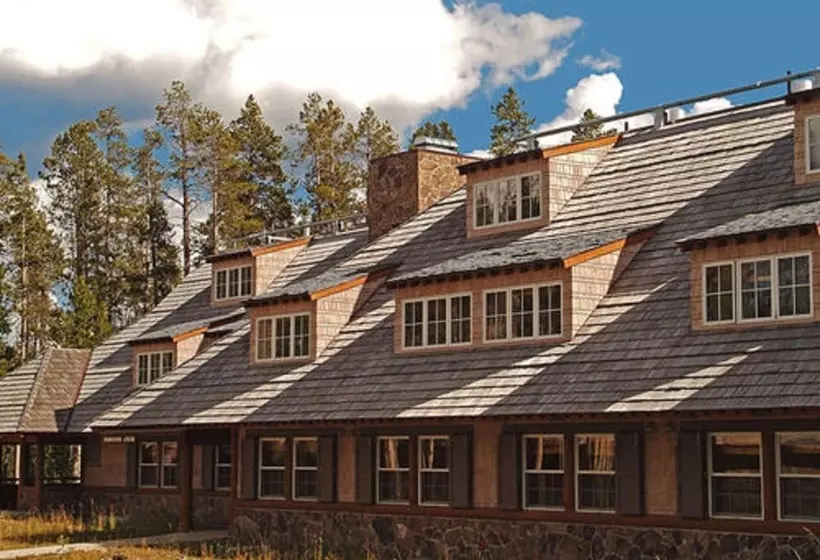 בית מלון כפרי Canyon Lodge & Cabins   Inside The Park