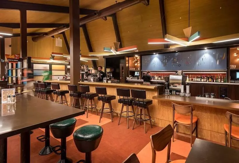 בית מלון כפרי Canyon Lodge & Cabins   Inside The Park